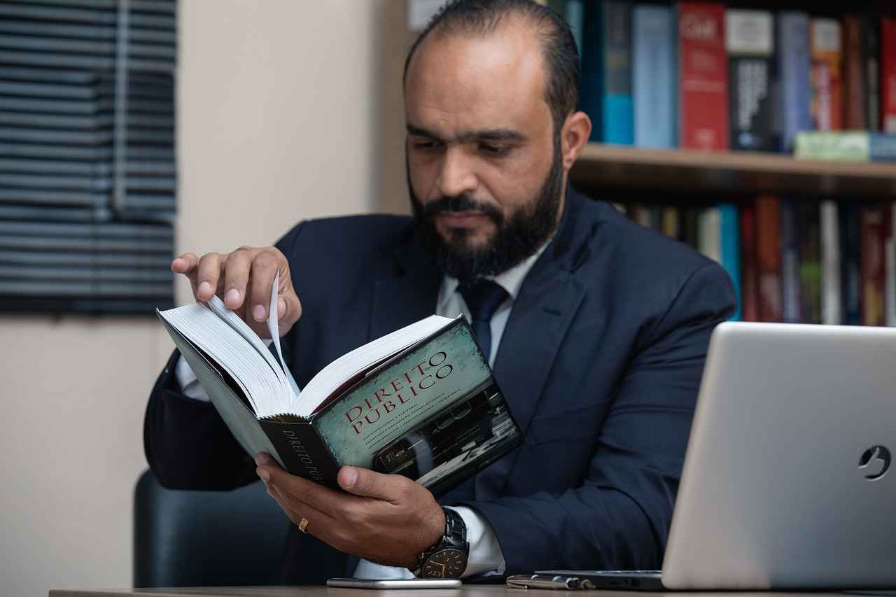 Wie kann ich eine Forderungsklage einreichen? Wie kann ich eine Forderungsklage einreichen?