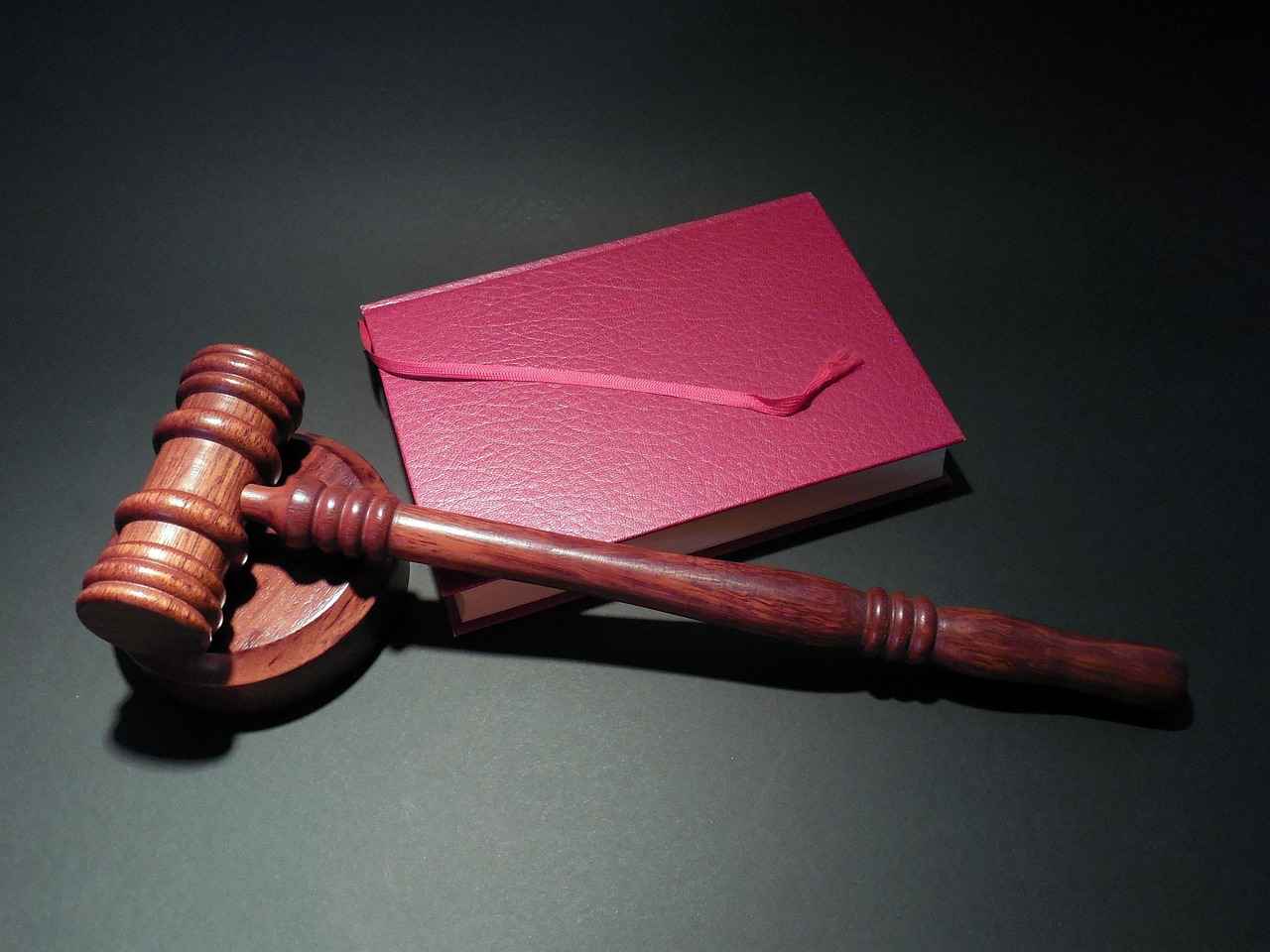 Wie kann ich mich vor Gericht selbst verteidigen? 1 Rechtliche Grundlagen der Selbstverteidigung